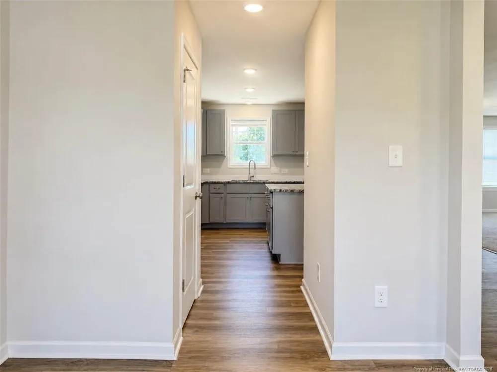 4050 Racking Horse Road Hope Mills, NC 28348