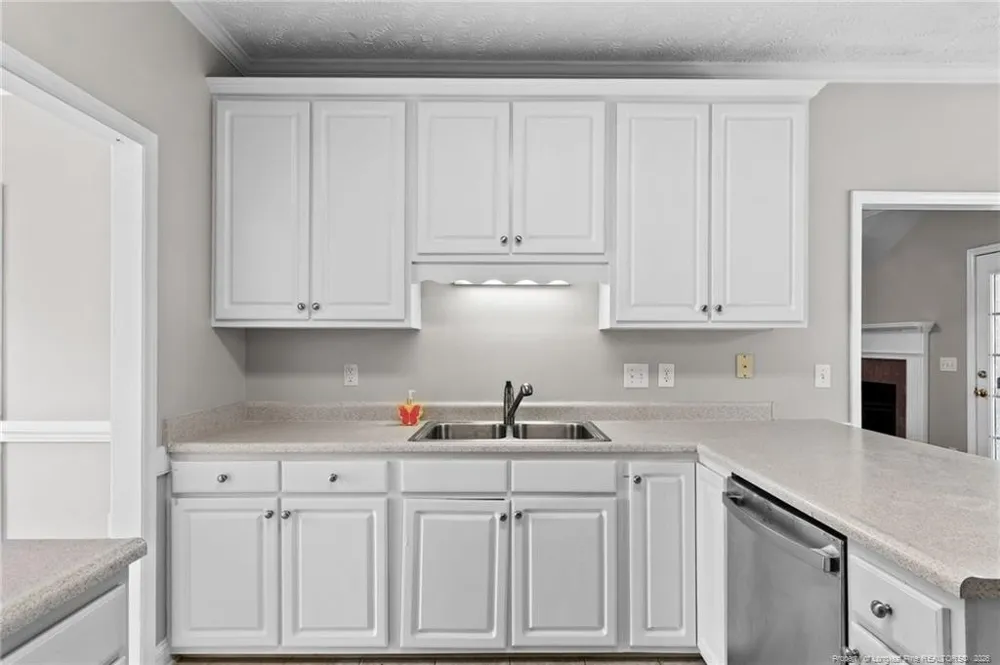 8017 Trout Creek Road Fayetteville, NC 28304
