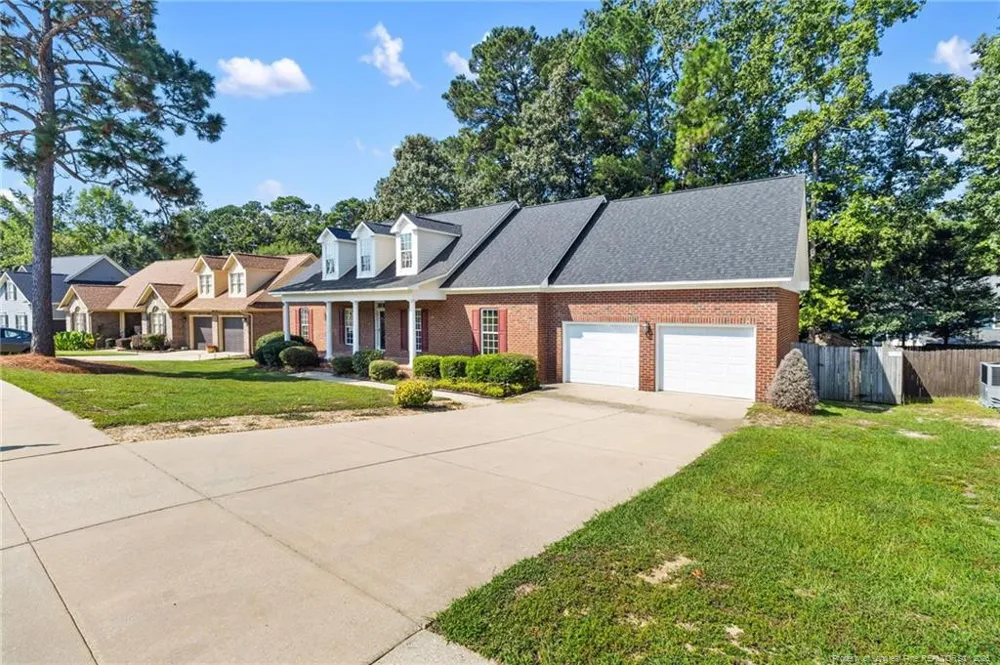 8017 Trout Creek Road Fayetteville, NC 28304