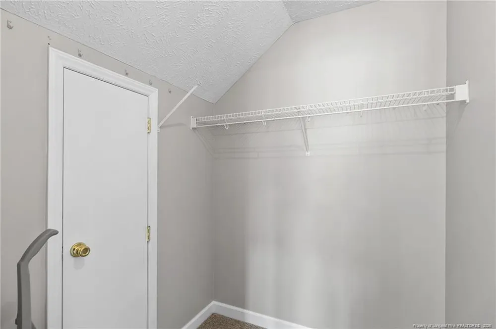 8017 Trout Creek Road Fayetteville, NC 28304