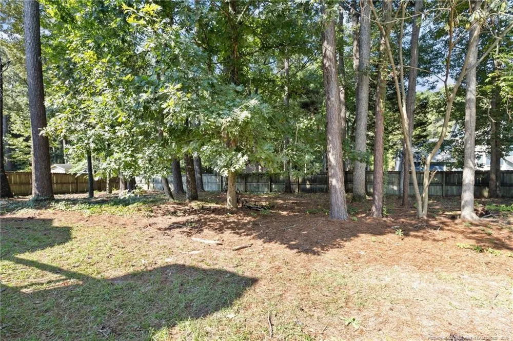 8017 Trout Creek Road Fayetteville, NC 28304