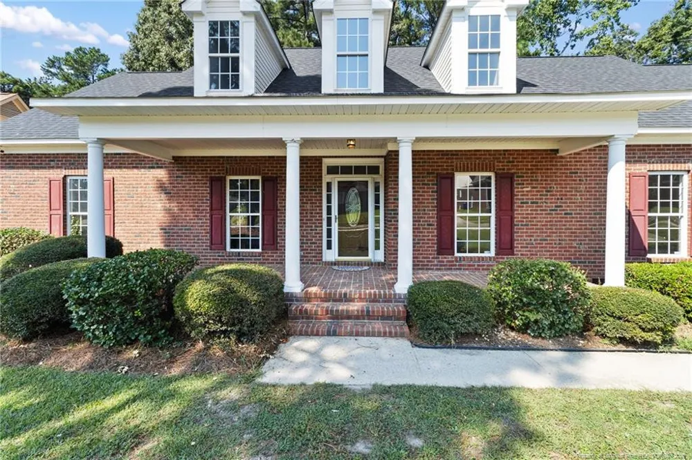 8017 Trout Creek Road Fayetteville, NC 28304