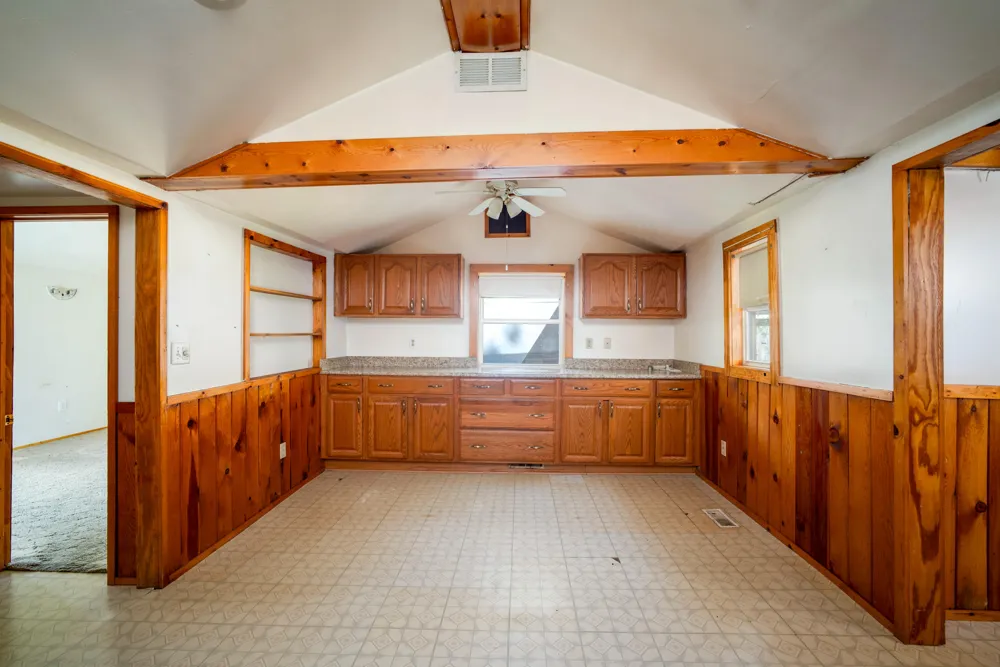104 Dale Drive Houghton Lake, MI 48629