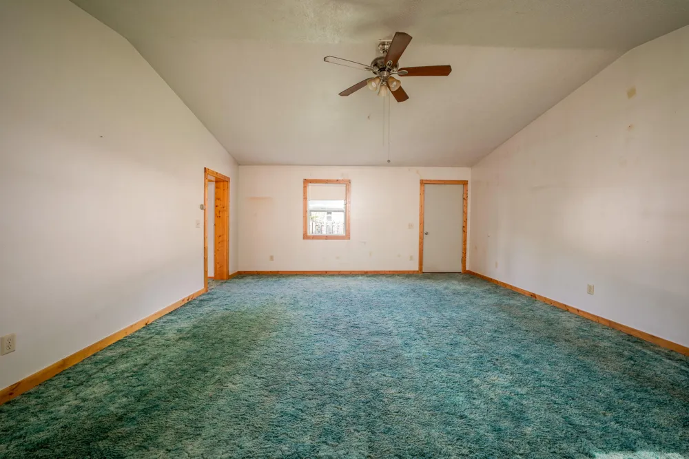 104 Dale Drive Houghton Lake, MI 48629