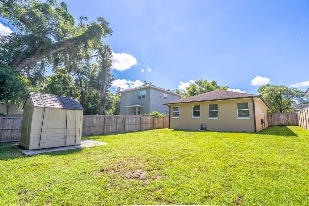 617 E 1ST STREET Apopka, FL 32703