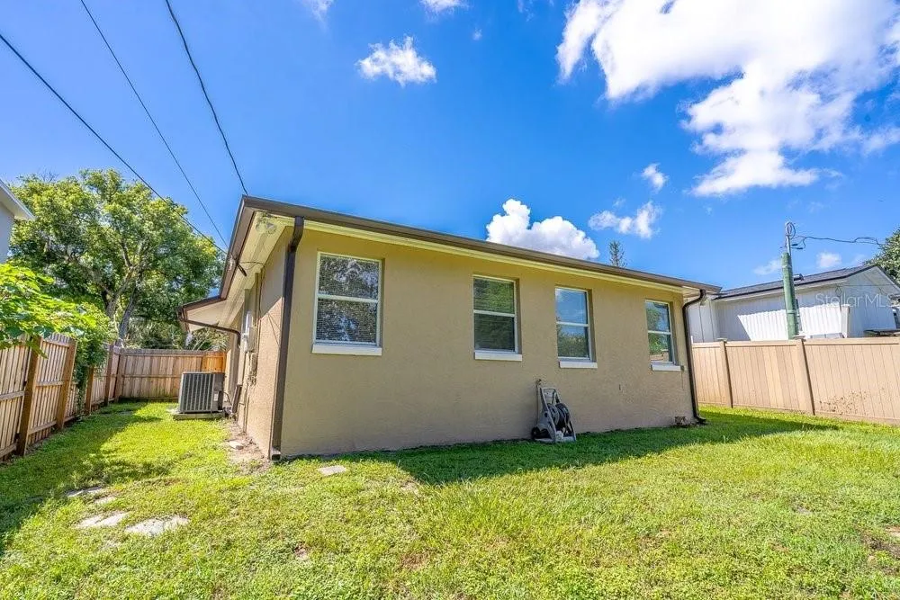 617 E 1ST STREET Apopka, FL 32703