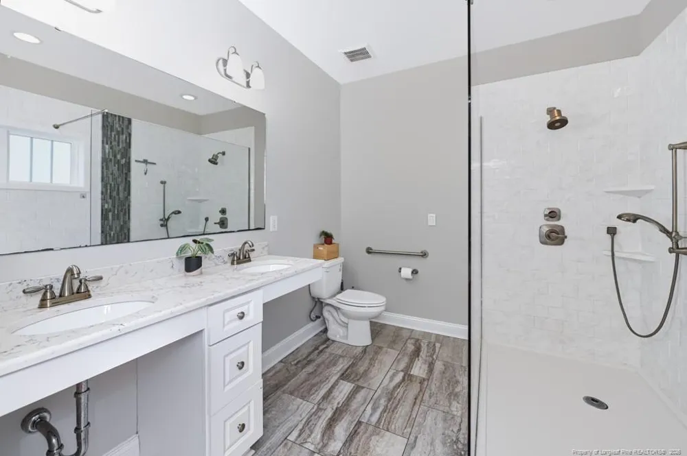 189 Heatherwood Drive Lillington, NC 27546