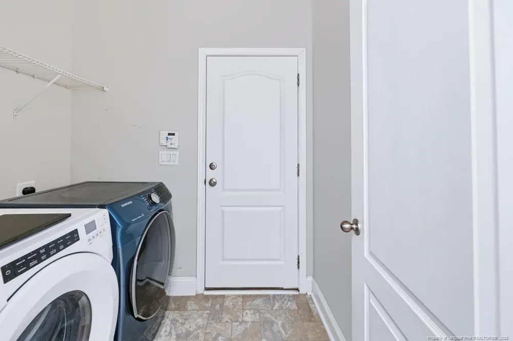189 Heatherwood Drive Lillington, NC 27546