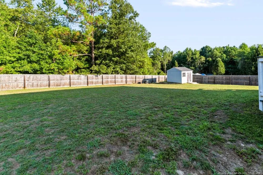 189 Heatherwood Drive Lillington, NC 27546