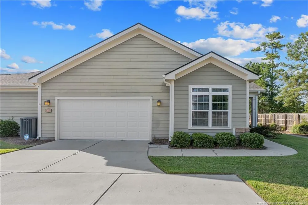 170 Nandina Court Fayetteville, NC 28311