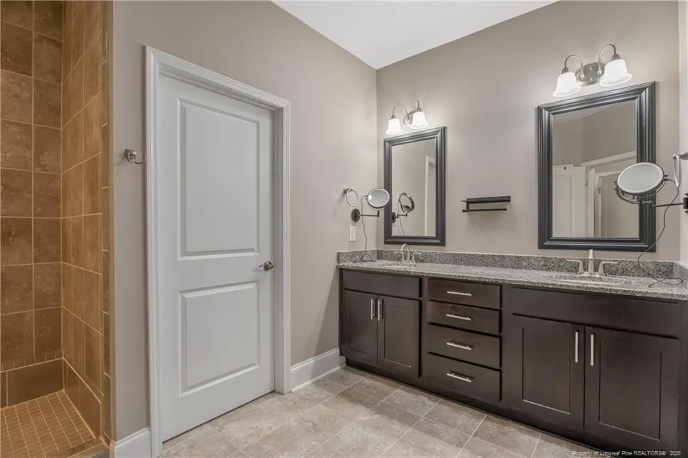 170 Nandina Court Fayetteville, NC 28311