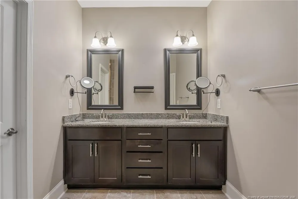 170 Nandina Court Fayetteville, NC 28311