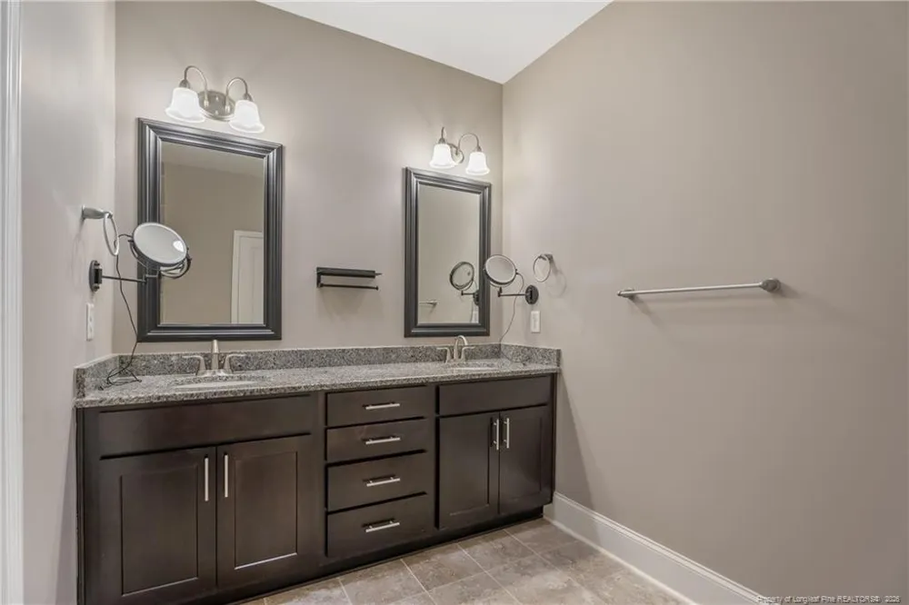 170 Nandina Court Fayetteville, NC 28311
