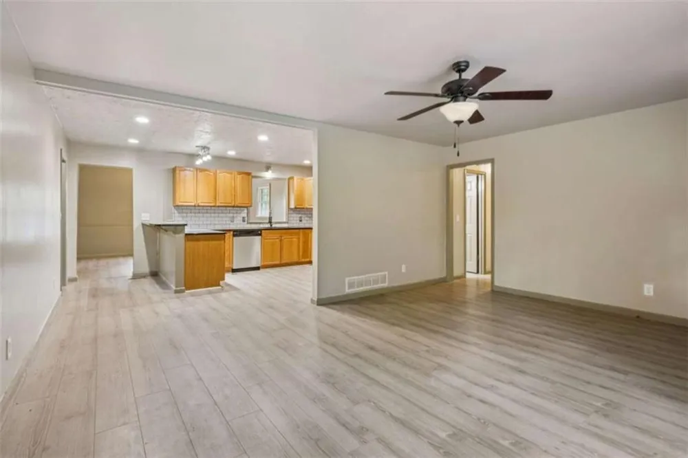 5361 Hog Mountain Road Flowery Branch, GA 30542