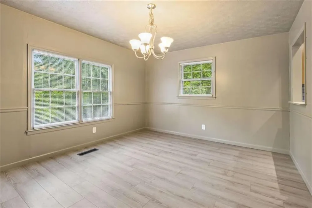5361 Hog Mountain Road Flowery Branch, GA 30542
