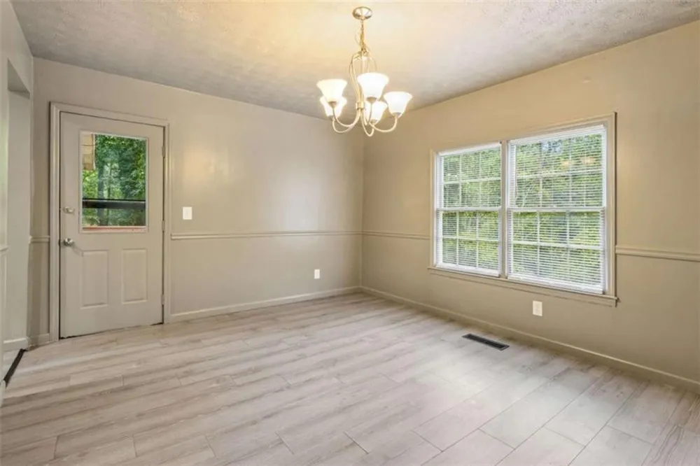 5361 Hog Mountain Road Flowery Branch, GA 30542