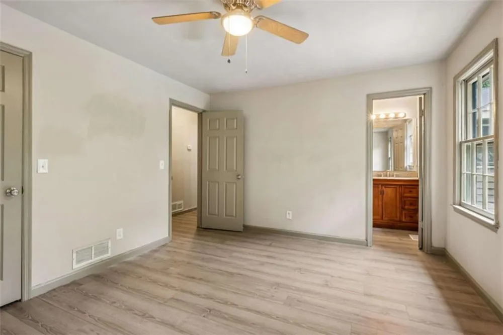 5361 Hog Mountain Road Flowery Branch, GA 30542