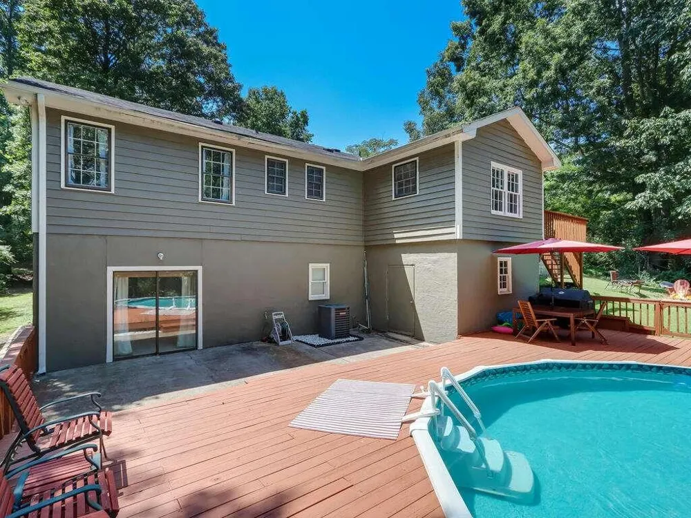 5361 Hog Mountain Road Flowery Branch, GA 30542