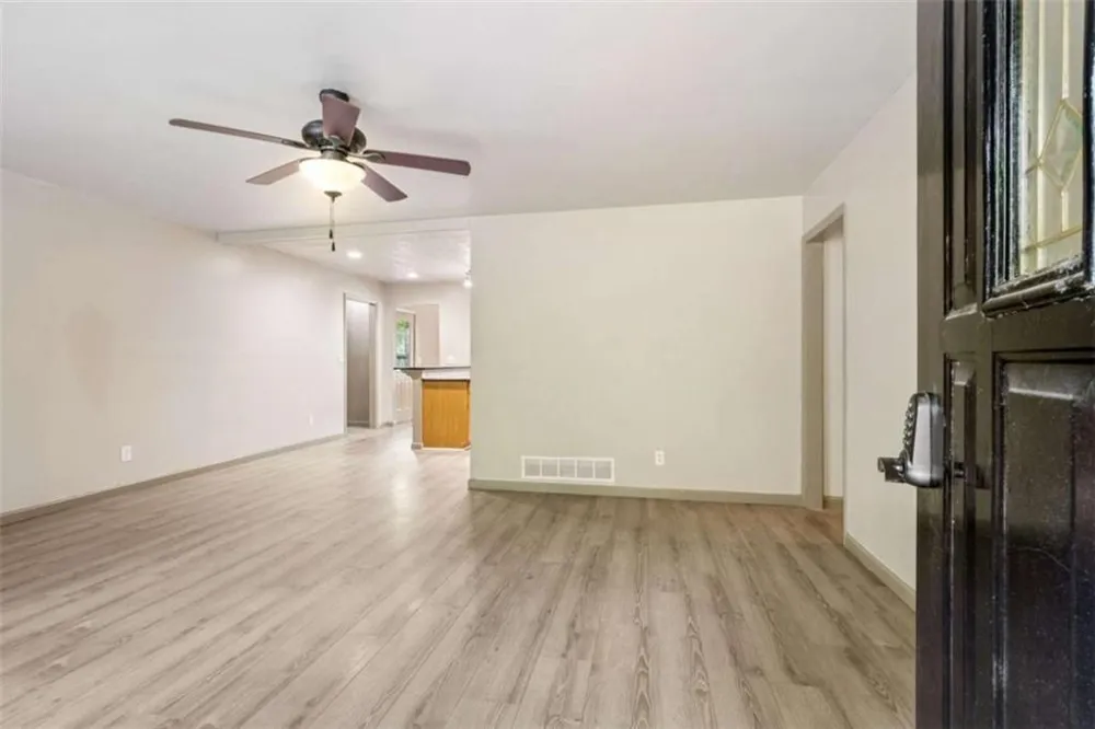 5361 Hog Mountain Road Flowery Branch, GA 30542
