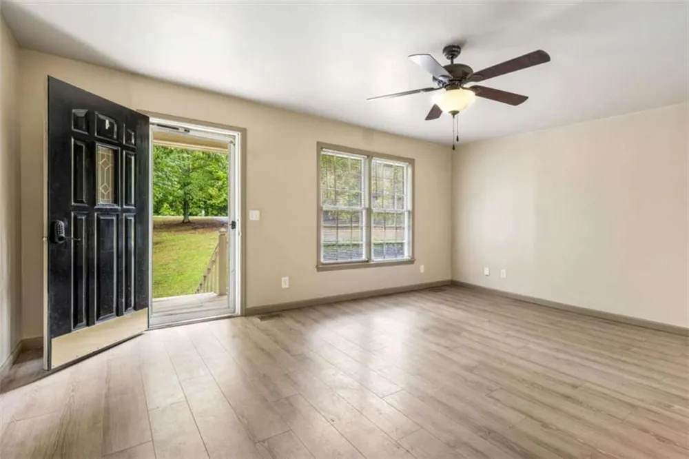 5361 Hog Mountain Road Flowery Branch, GA 30542