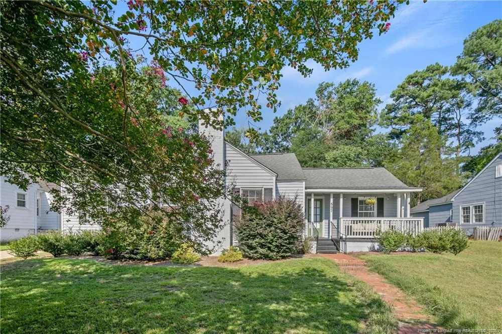 597 Greenland Drive Fayetteville, NC 28305