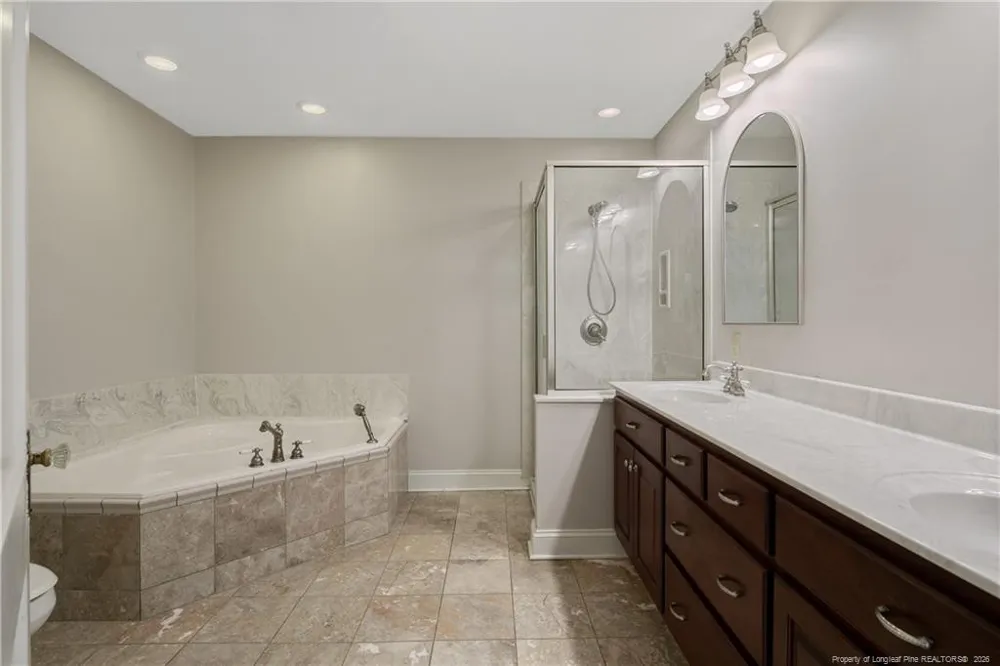 597 Greenland Drive Fayetteville, NC 28305
