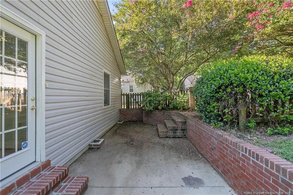 597 Greenland Drive Fayetteville, NC 28305
