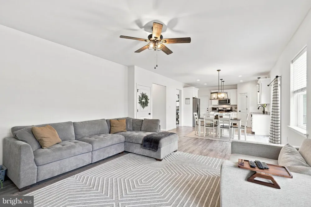 509 ELM STREET Harrisburg, PA 17112