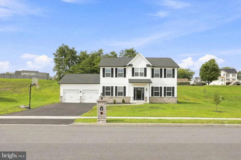 509 ELM STREET Harrisburg, PA 17112