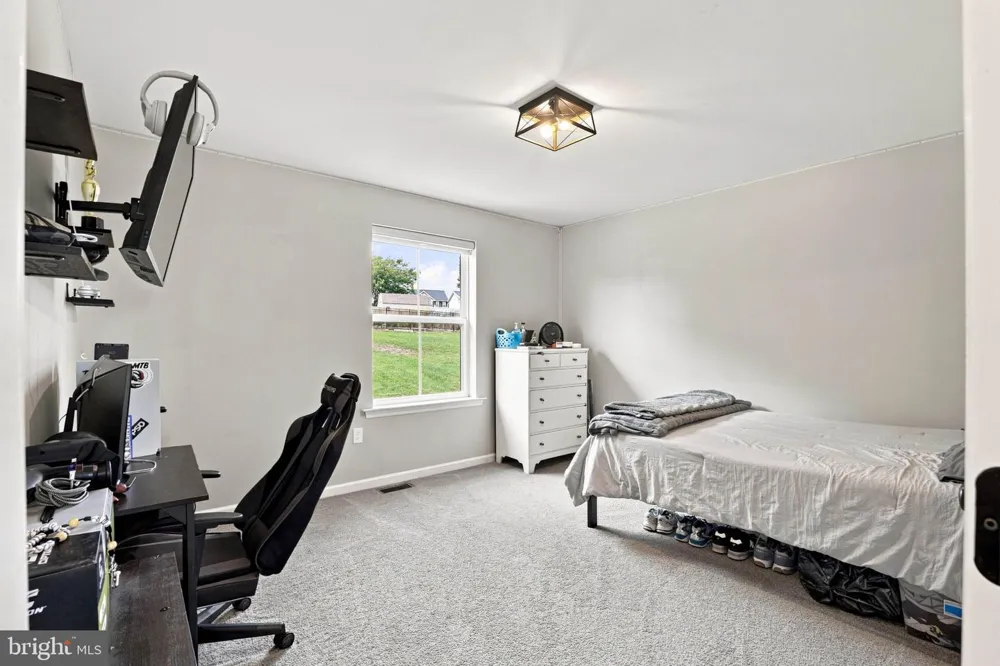 509 ELM STREET Harrisburg, PA 17112