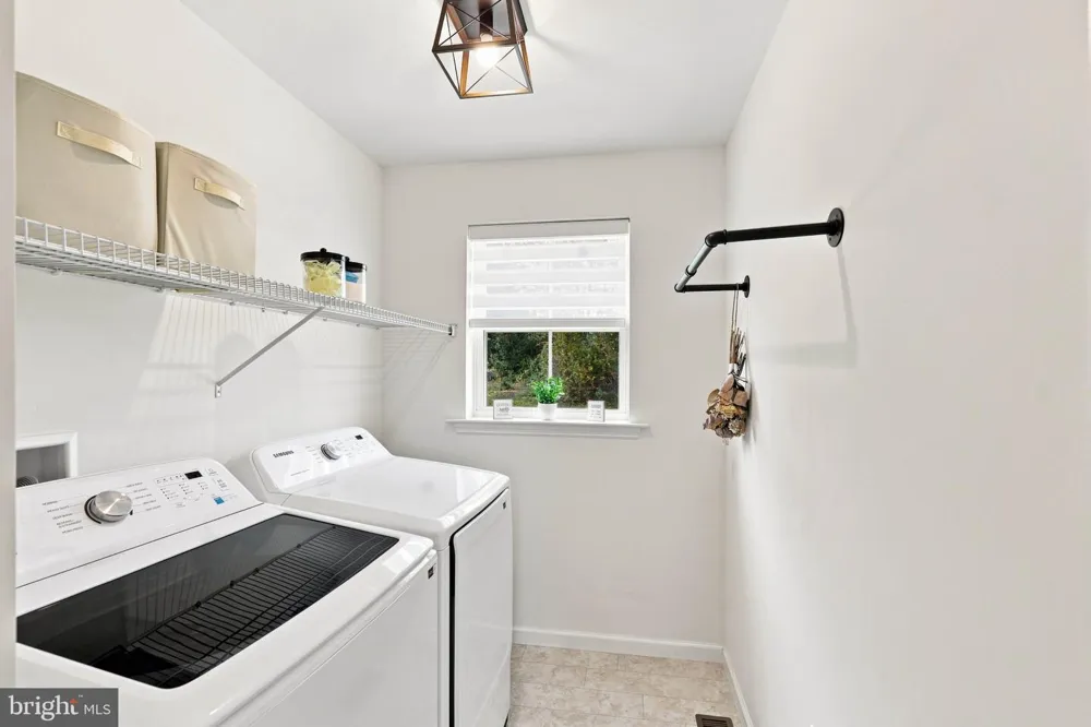 509 ELM STREET Harrisburg, PA 17112