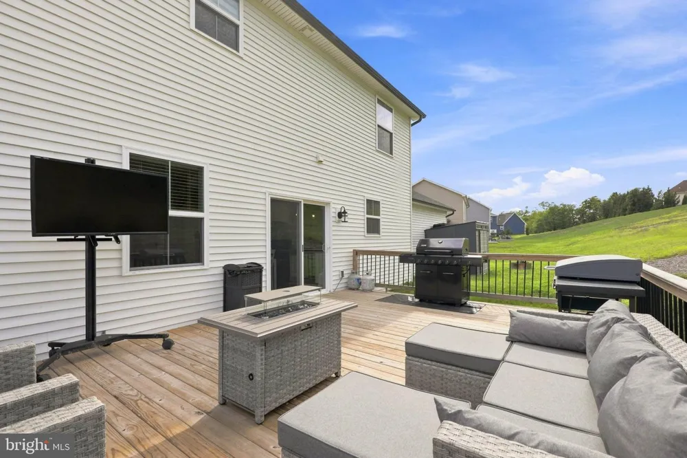 509 ELM STREET Harrisburg, PA 17112