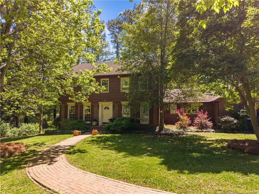 2004 Vantage Point Sanford, NC 27330
