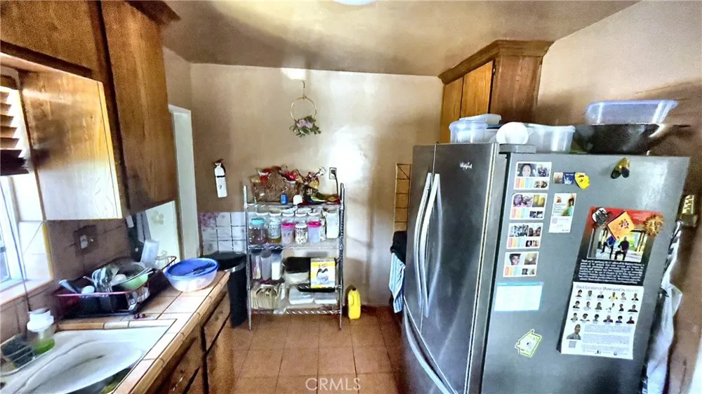 2453 Easy Long Beach, CA 90810