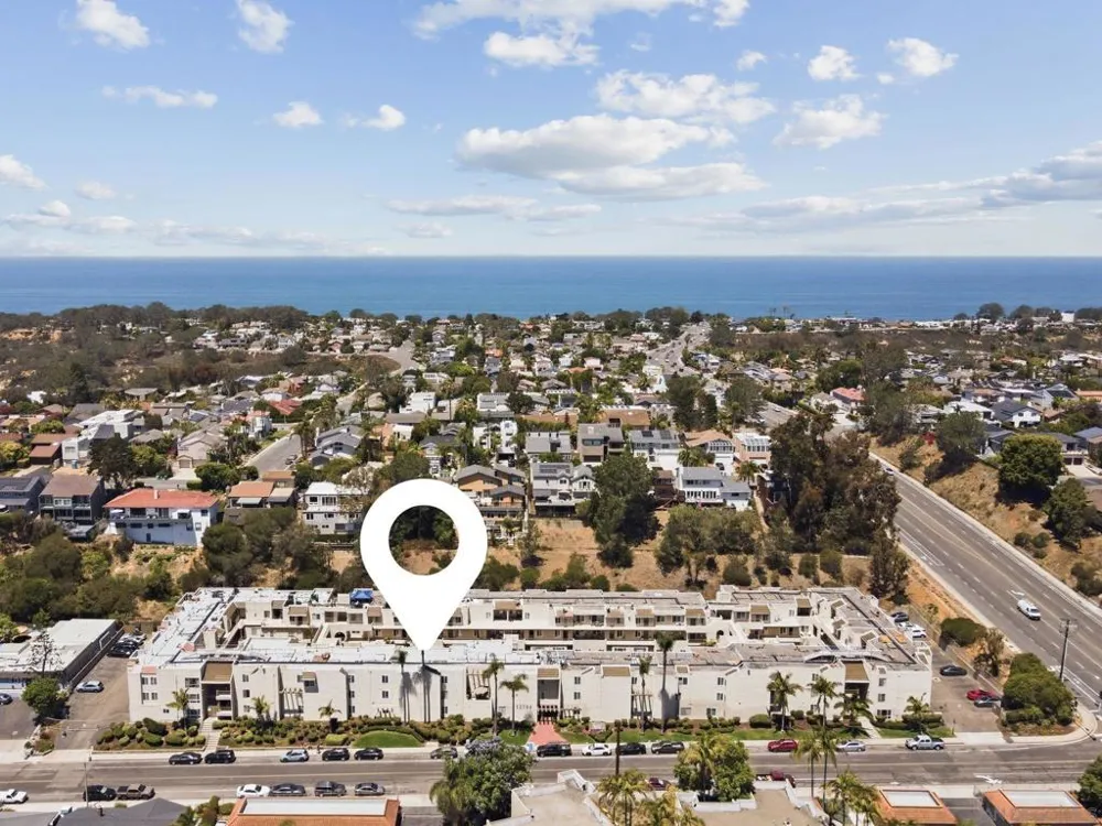 13754 Mango Dr #103 Del Mar, CA 92014