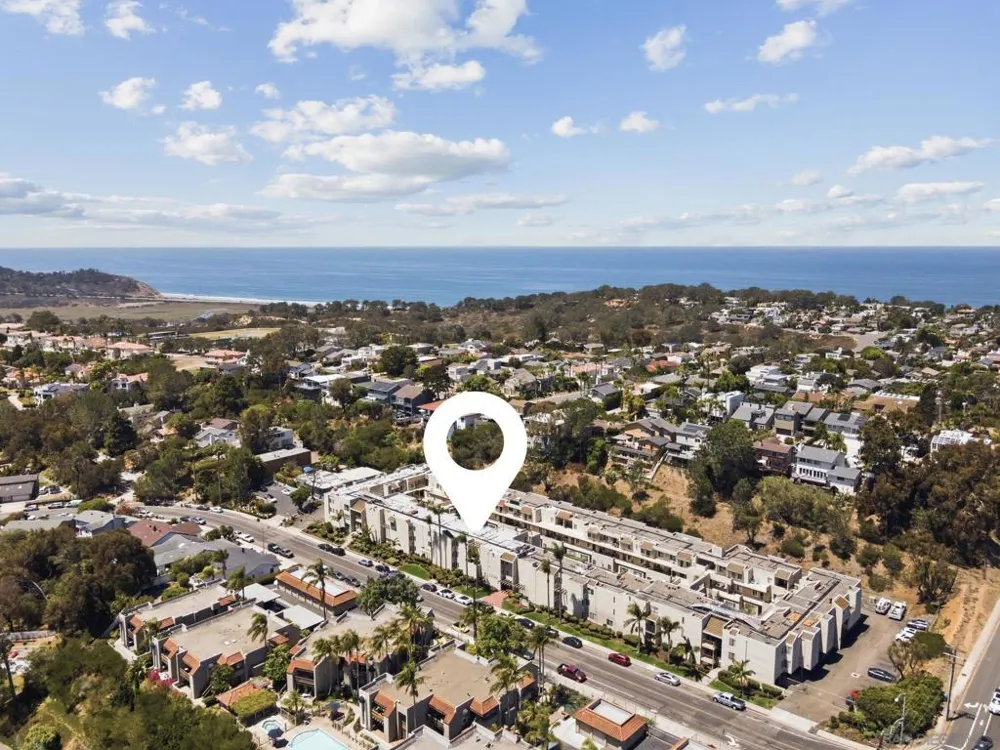 13754 Mango Dr #103 Del Mar, CA 92014