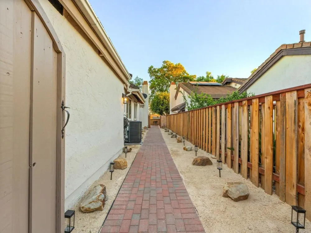 1817 Castle Escondido, CA 92029