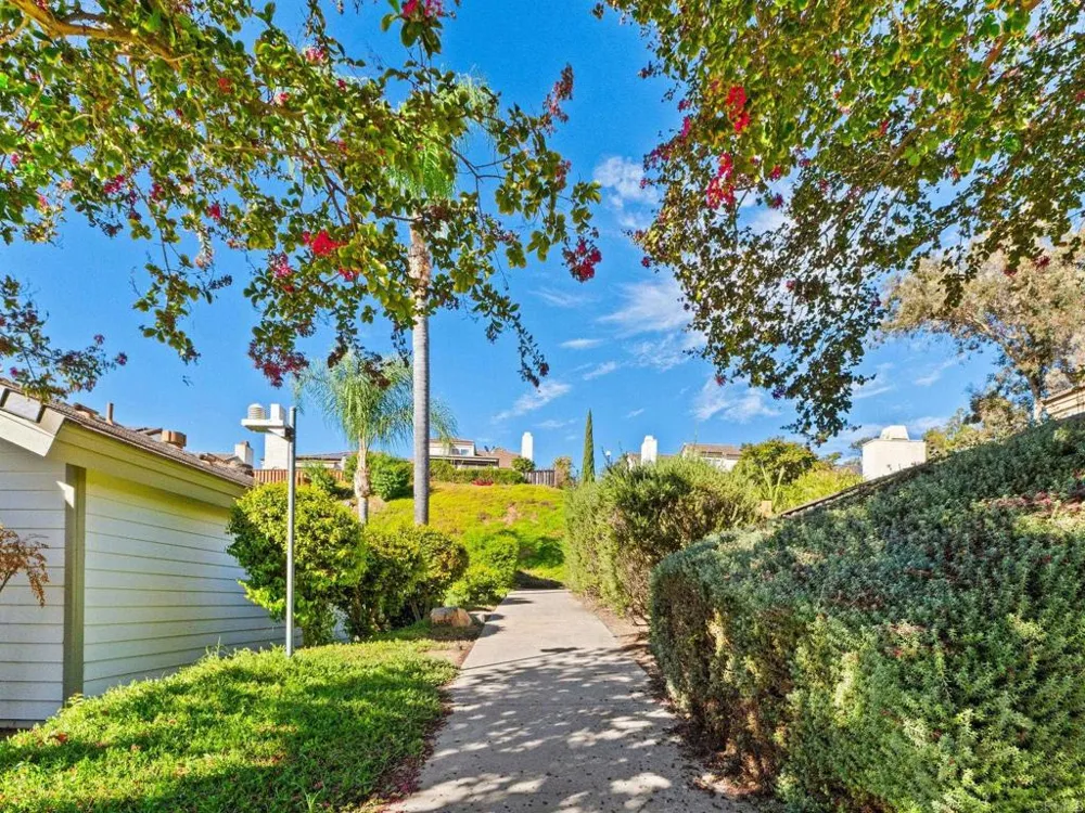 1817 Castle Escondido, CA 92029