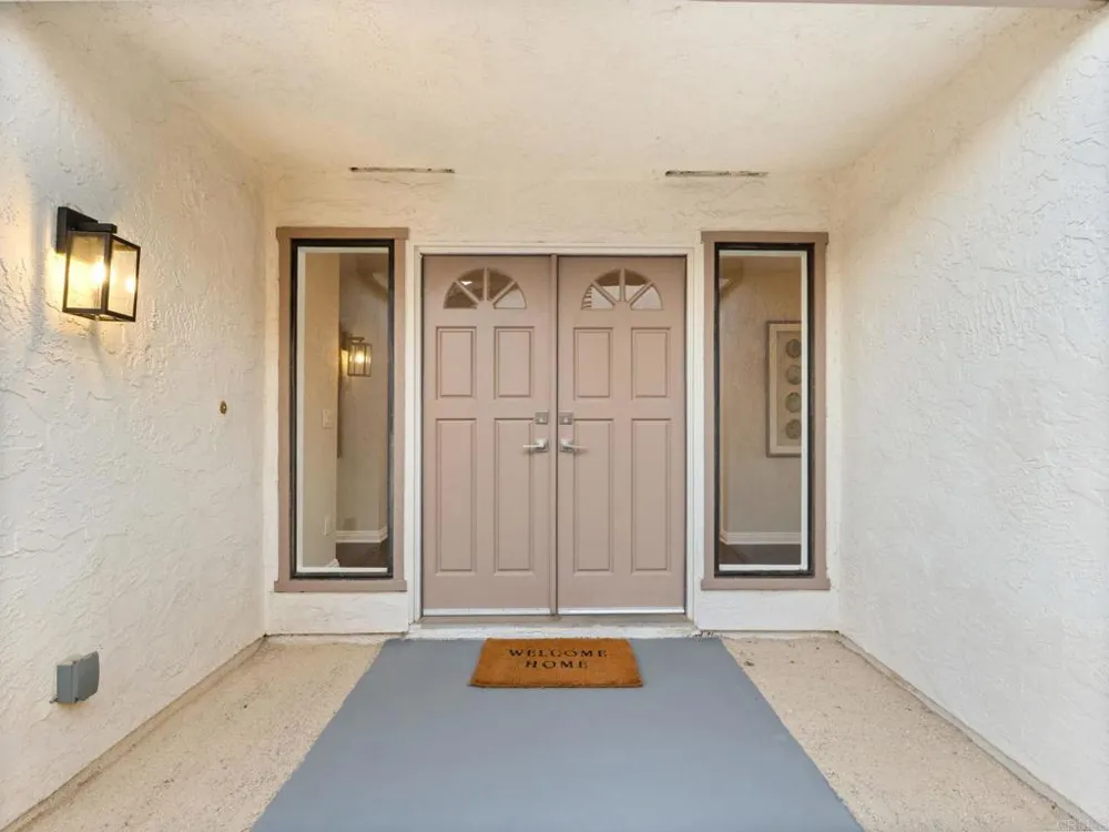 1817 Castle Escondido, CA 92029