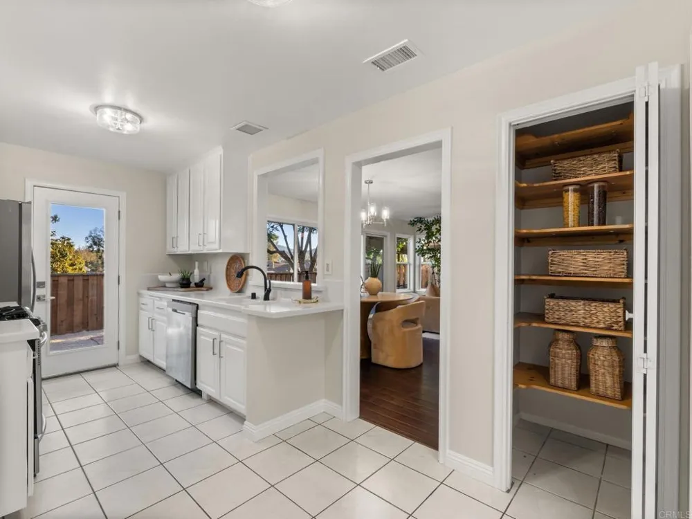 1817 Castle Escondido, CA 92029