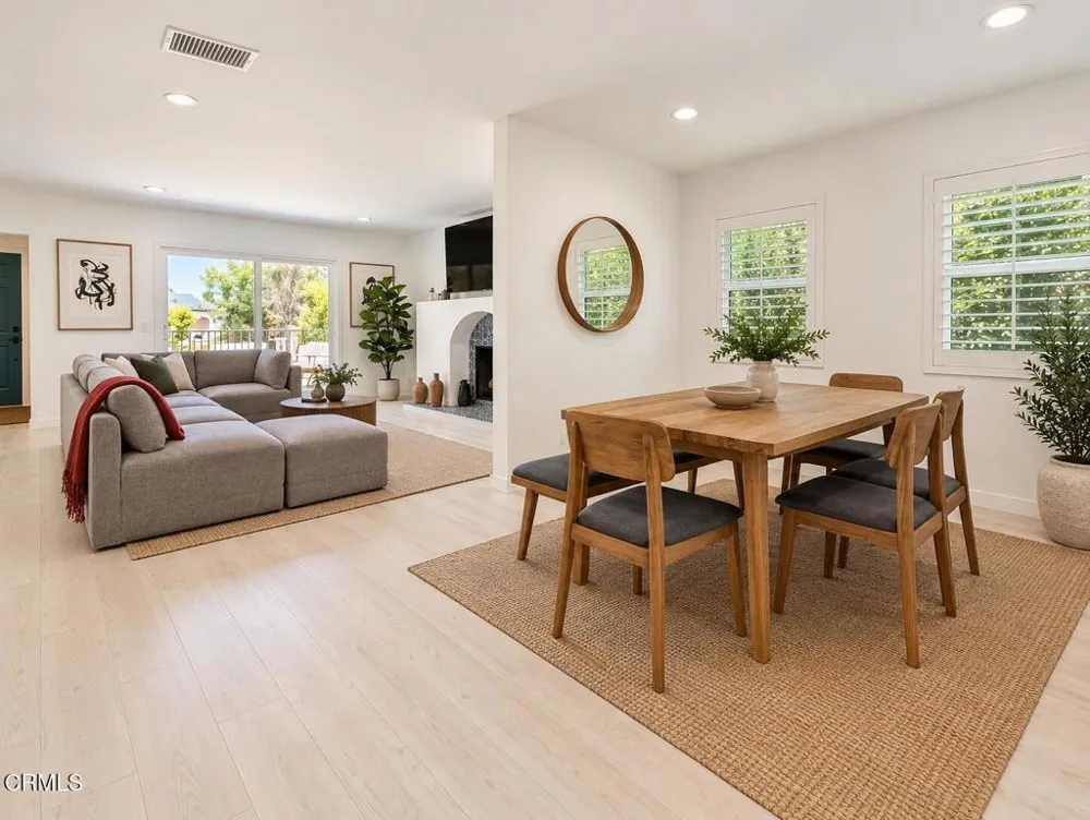 10332 Woodbridge Street Toluca Lake, CA 91602