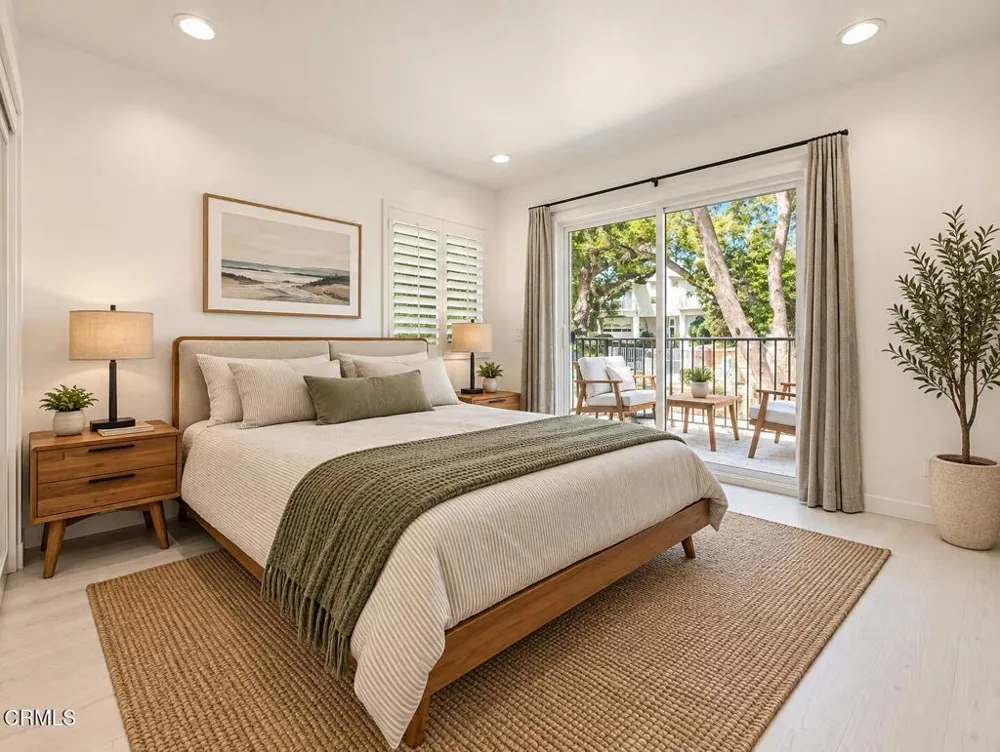10332 Woodbridge Street Toluca Lake, CA 91602