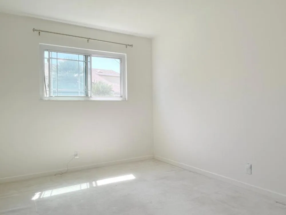 32233 Crest Lane Union City, CA 94587