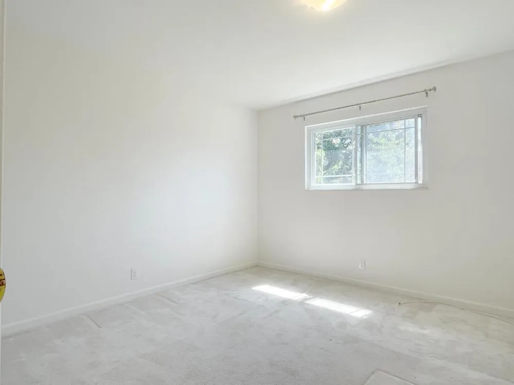 32233 Crest Lane Union City, CA 94587