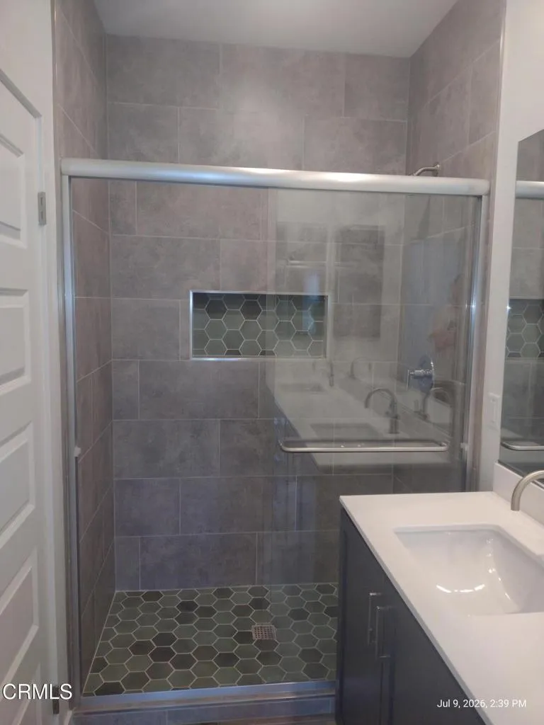 557 Via Vallarta Camarillo, CA 93012
