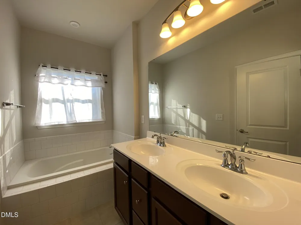 2019 Whitesmith Drive Apex, NC 27502