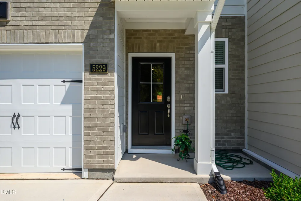 5229 Red Crimson Drive Willow Springs, NC 27592