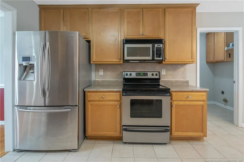 2451 Canford Lane Fayetteville, NC 28304