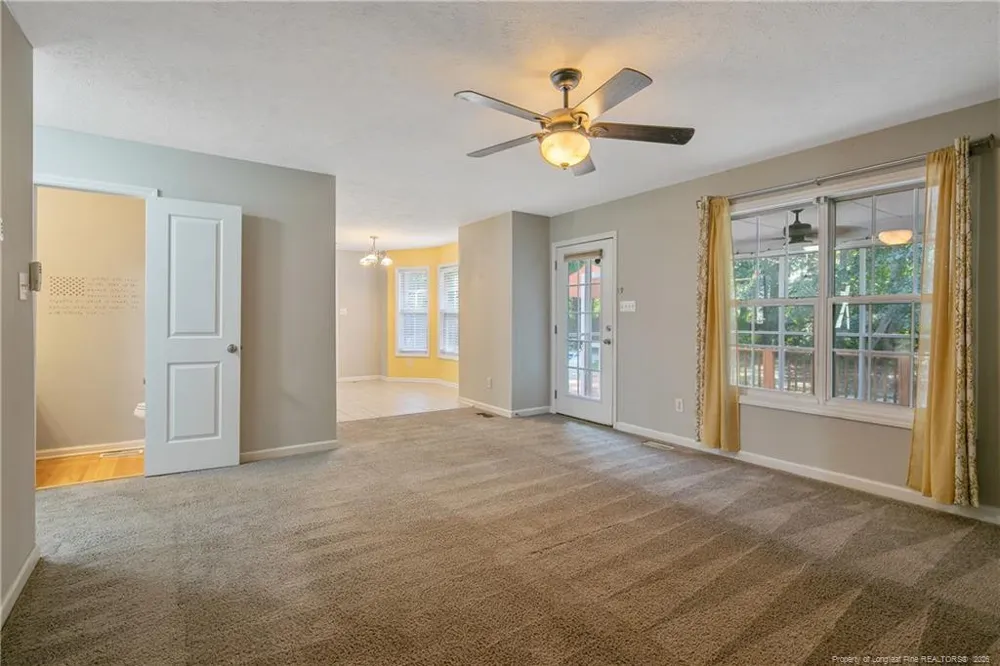 2451 Canford Lane Fayetteville, NC 28304