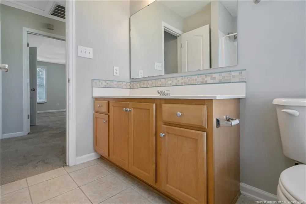 2451 Canford Lane Fayetteville, NC 28304